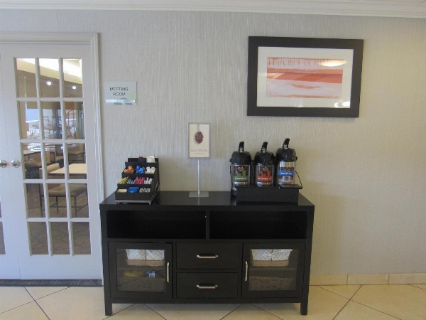 Wingate by Wyndham Shreveport Airport Main image